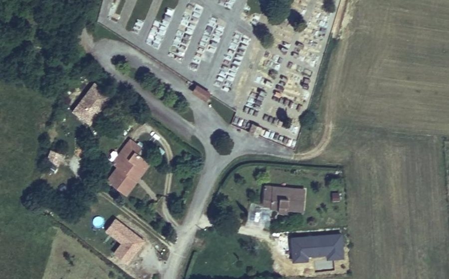 Vue aérienne du Rond-point anonyme n°150105412