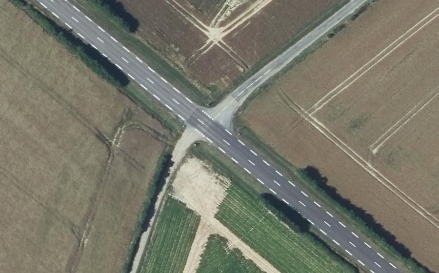 Vue aérienne du Rond-point anonyme n°1502382073