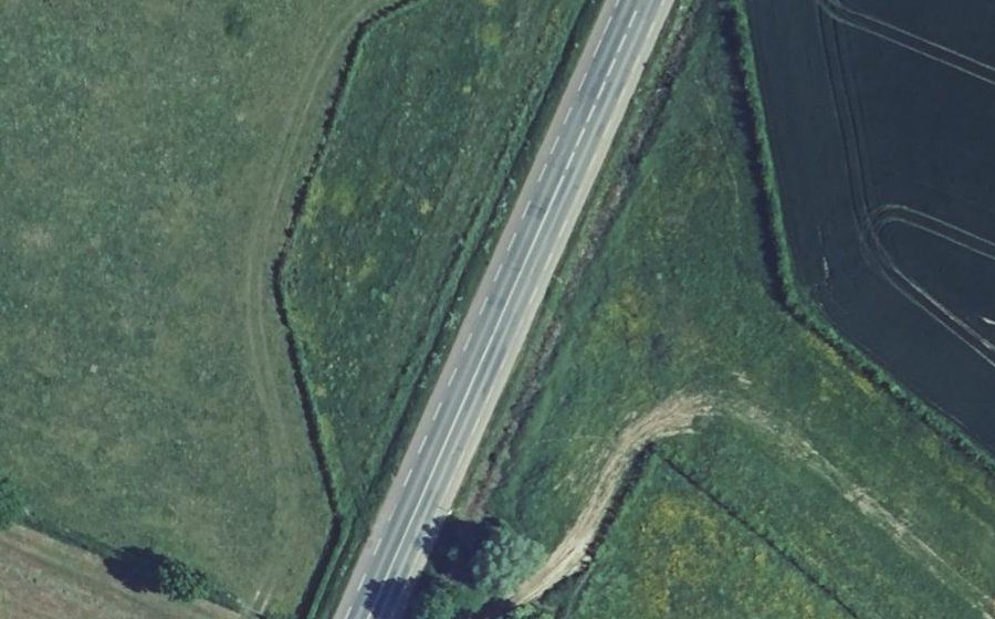 Vue aérienne du Rond-point anonyme n°1502470293