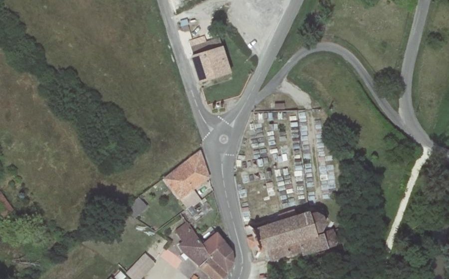 Vue aérienne du Rond-point anonyme n°150330300