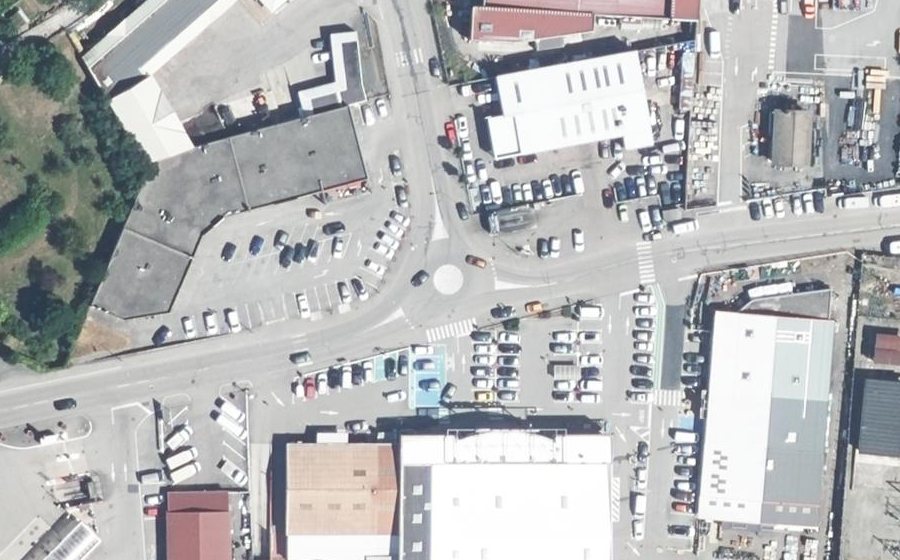 Vue aérienne du Rond-point anonyme n°150803004