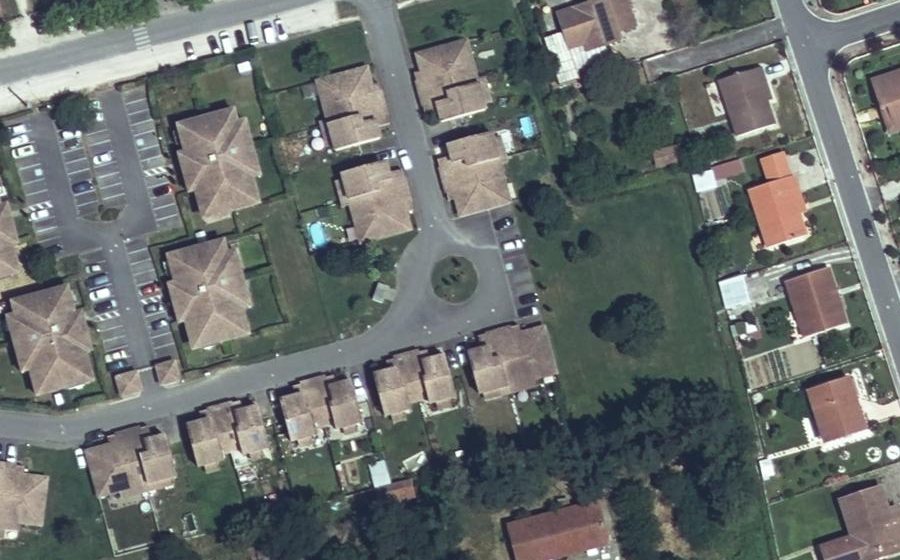 Vue aérienne du Rond-point anonyme n°151511561