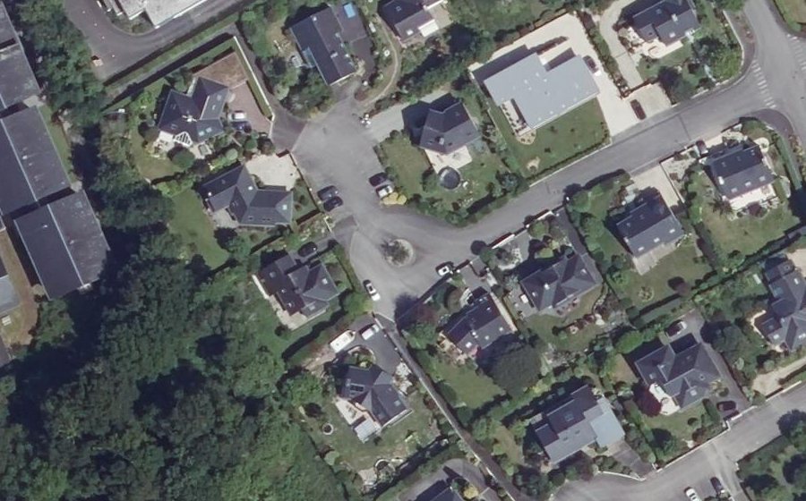 Vue aérienne du Rond-point anonyme n°151549422