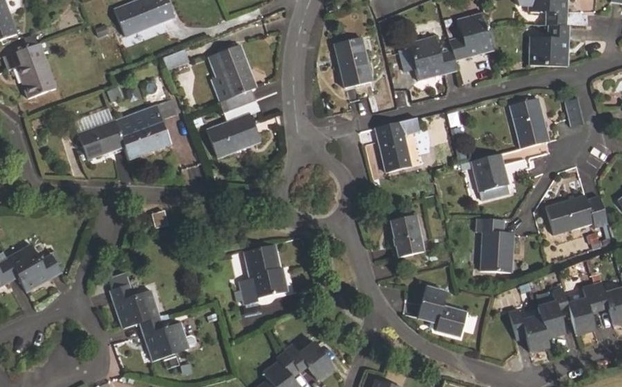 Vue aérienne du Rond-point anonyme n°151751803