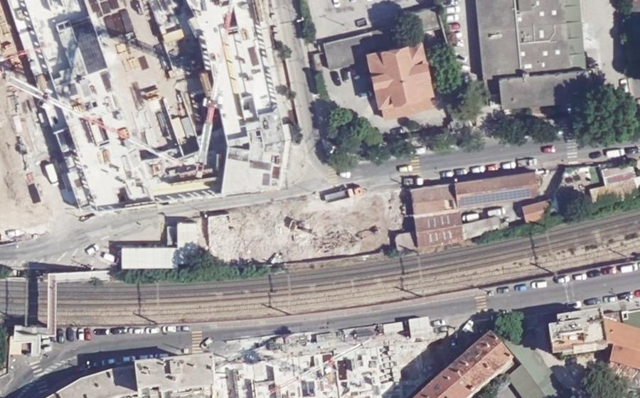 Vue aérienne du Rond-point anonyme n°1521282179