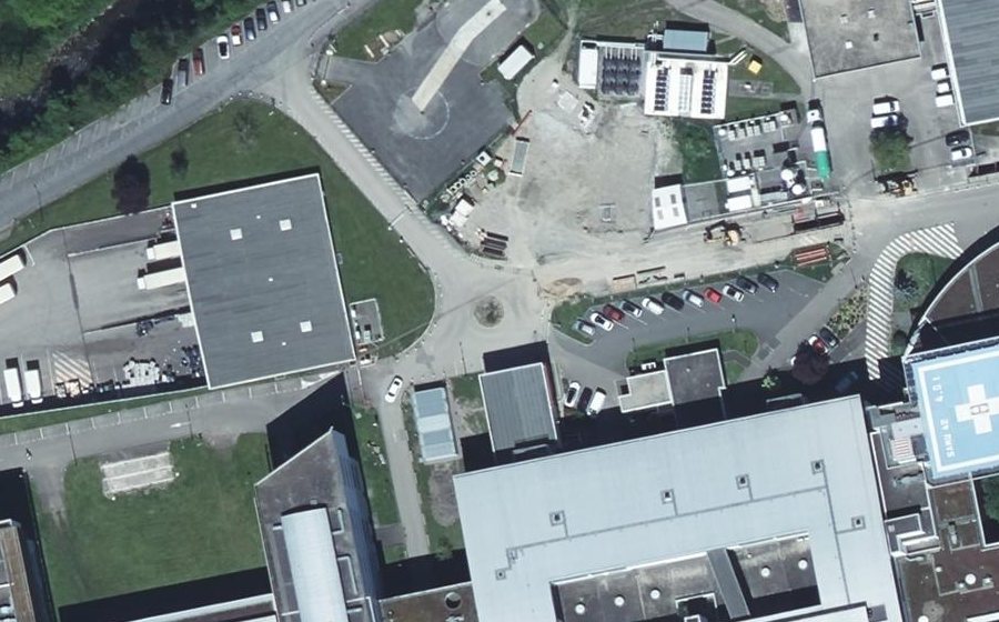Vue aérienne du Rond-point anonyme n°152132883