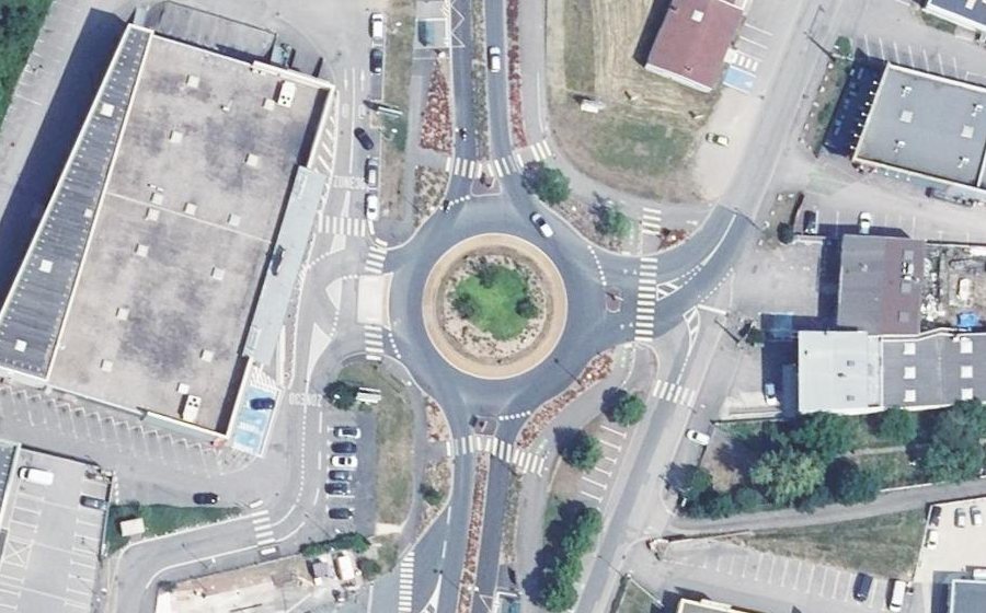 Vue aérienne du Rond-point anonyme n°15223017