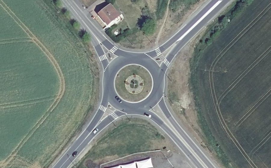 Vue aérienne du Rond-point anonyme n°15226905