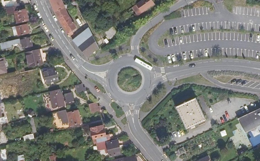 Vue aérienne du Rond-point anonyme n°15229937
