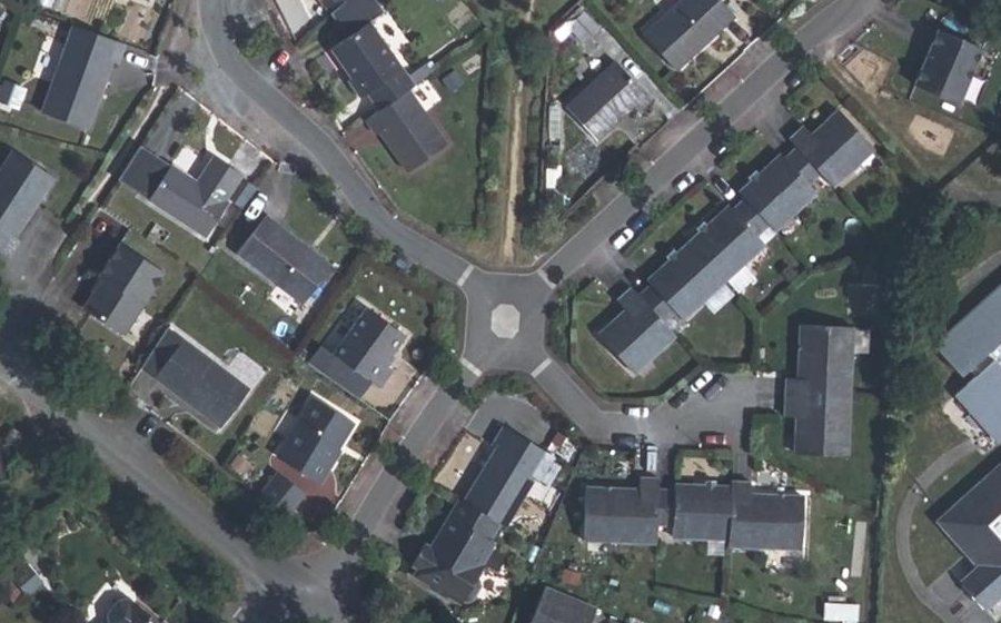 Vue aérienne du Rond-point anonyme n°152606267