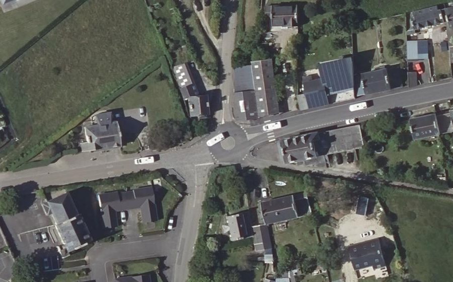 Vue aérienne du Rond-point anonyme n°152807169