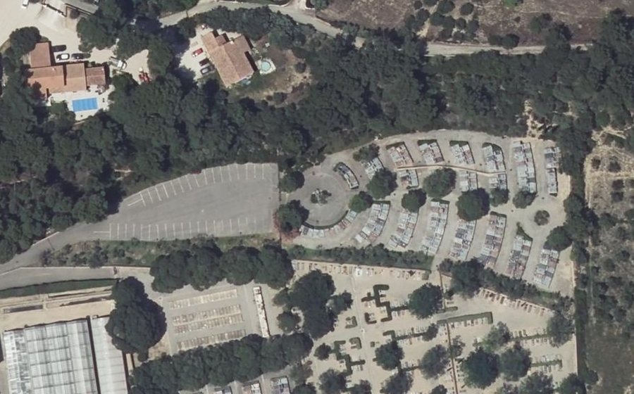 Vue aérienne du Rond-point anonyme n°1530850668