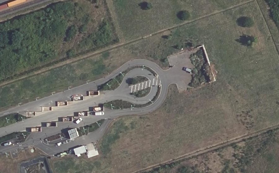 Vue aérienne du Rond-point anonyme n°1531915446