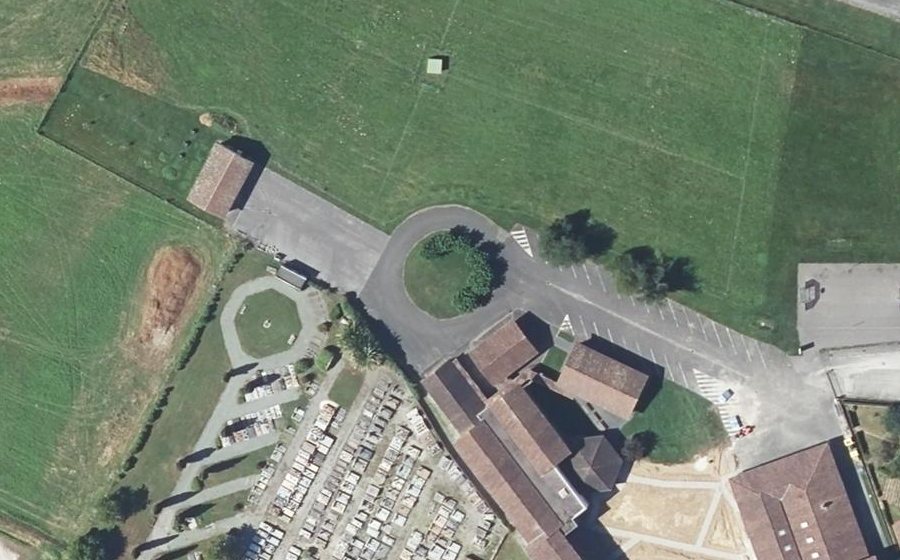 Vue aérienne du Rond-point anonyme n°153522452