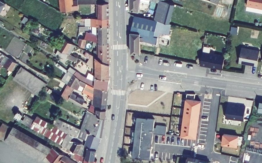 Vue aérienne du Rond-point anonyme n°1537224328