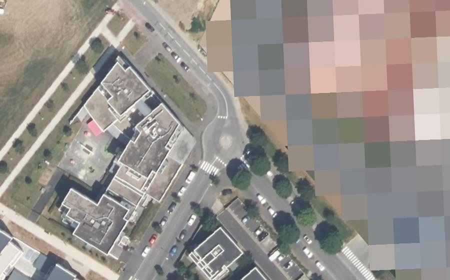 Vue aérienne du Rond-point anonyme n°1539557219