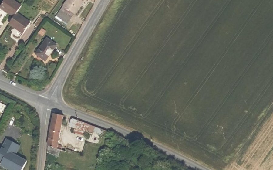 Vue aérienne du Rond-point anonyme n°1540057195