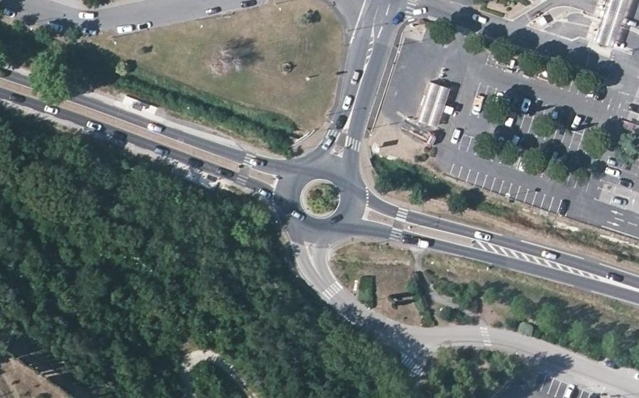 Vue aérienne du Rond-point anonyme n°154230026