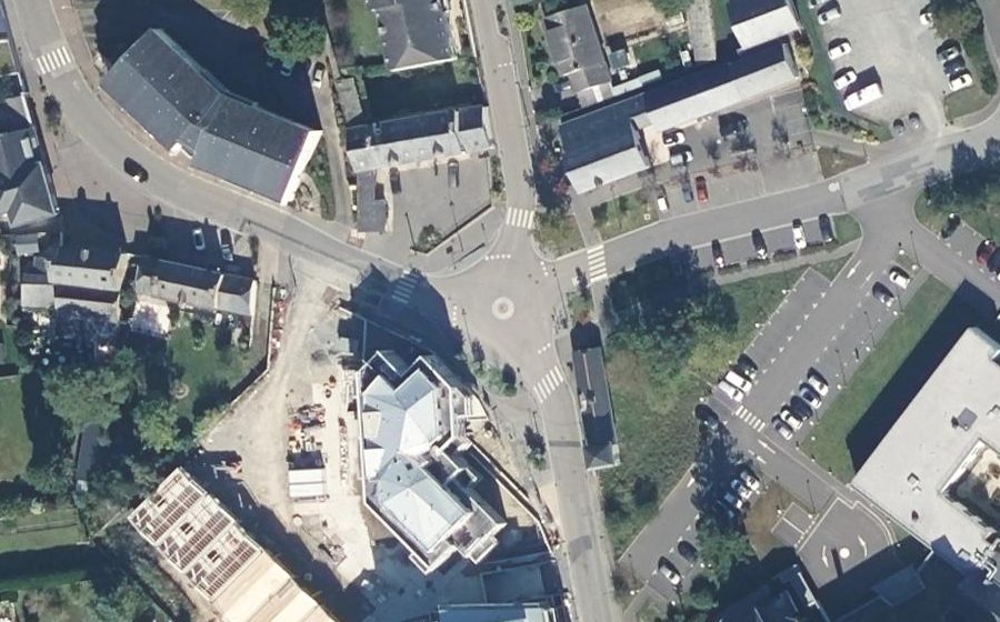 Vue aérienne du Rond-point anonyme n°1545355171