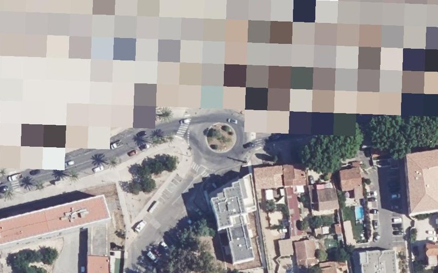 Vue aérienne du Rond-point anonyme n°155117443