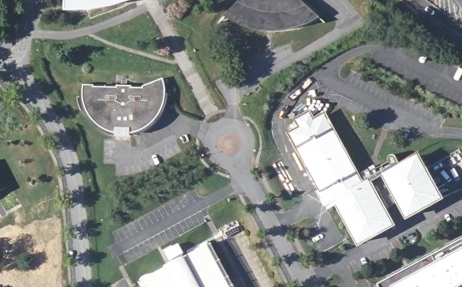 Vue aérienne du Rond-point anonyme n°155220760