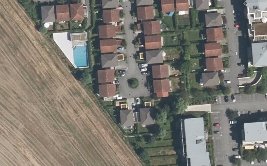 Vue aérienne du Rond-point anonyme n°155268326