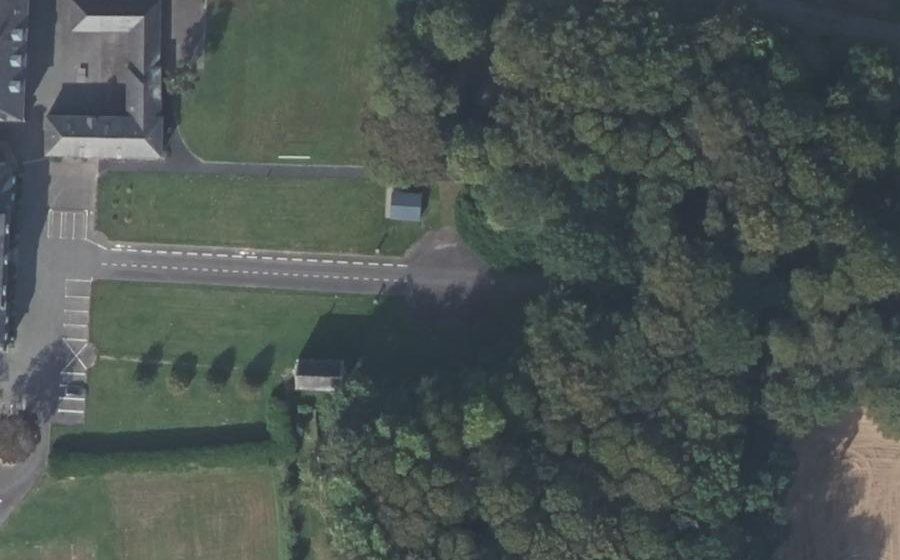 Vue aérienne du Rond-point anonyme n°155799789
