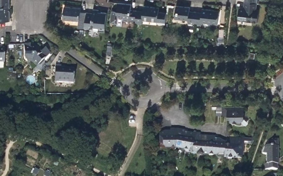 Vue aérienne du Rond-point anonyme n°155845465