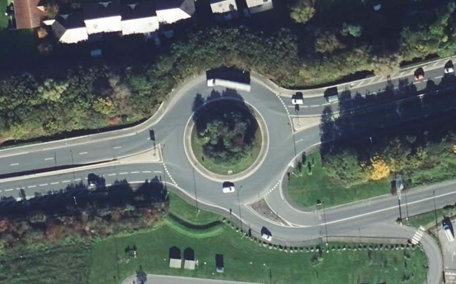 Vue aérienne du Rond-point anonyme n°156190800