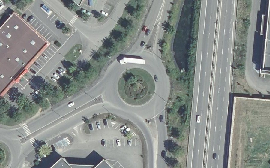 Vue aérienne du Rond-point anonyme n°15667538