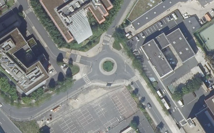 Vue aérienne du Rond-Point du 19 Mars 1962