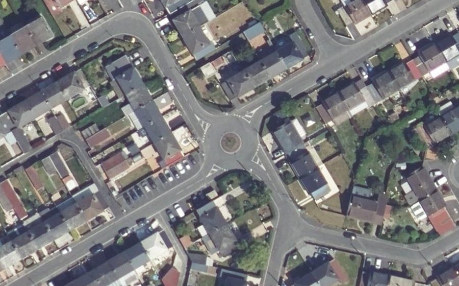 Vue aérienne du Rond-point anonyme n°157020828