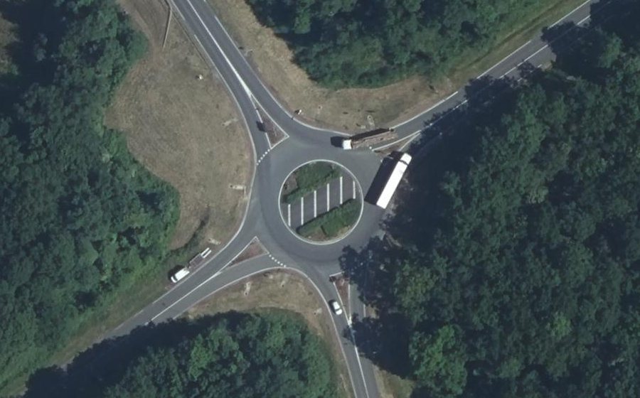 Vue aérienne du Rond-point anonyme n°15711348