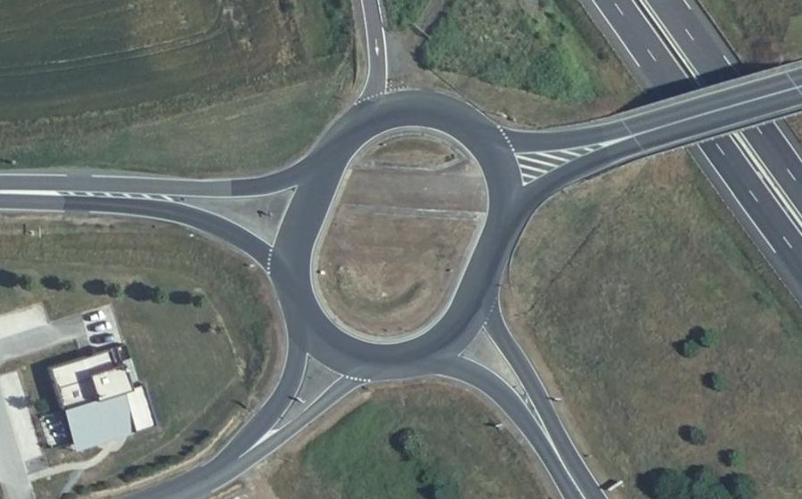 Vue aérienne du Rond-point anonyme n°15713376