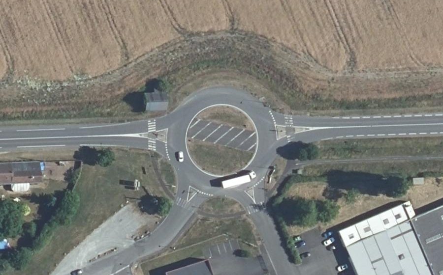 Vue aérienne du Rond-point anonyme n°15713870