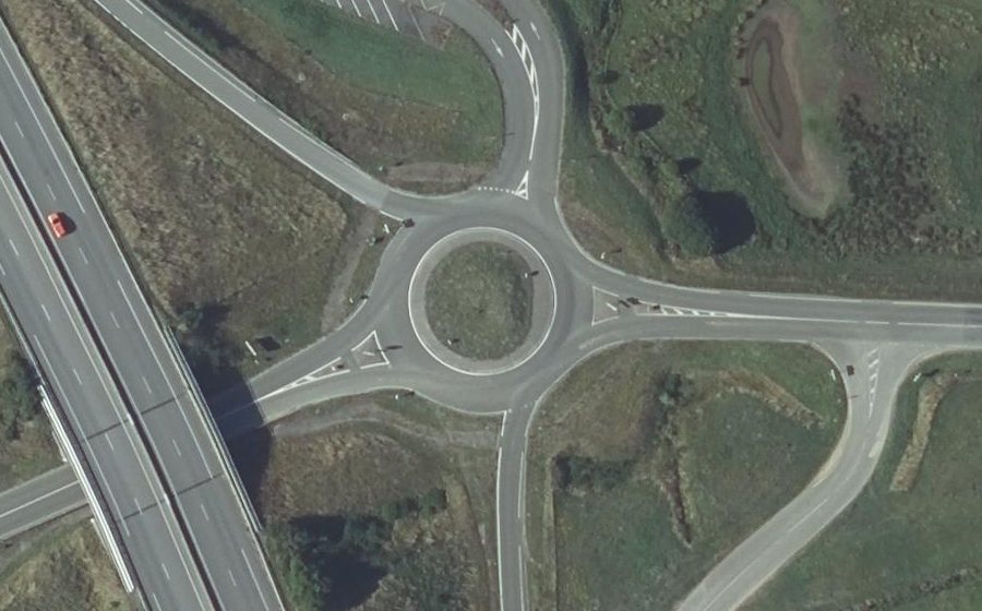 Vue aérienne du Rond-point anonyme n°157263785