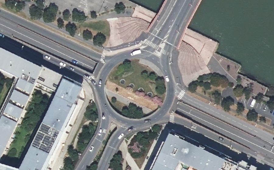 Vue aérienne du Rond-Point des Allées Marines
