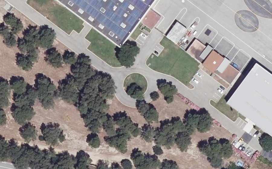 Vue aérienne du Rond-point anonyme n°158010843