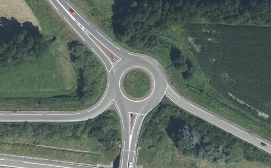Vue aérienne du Rond-point anonyme n°15807204