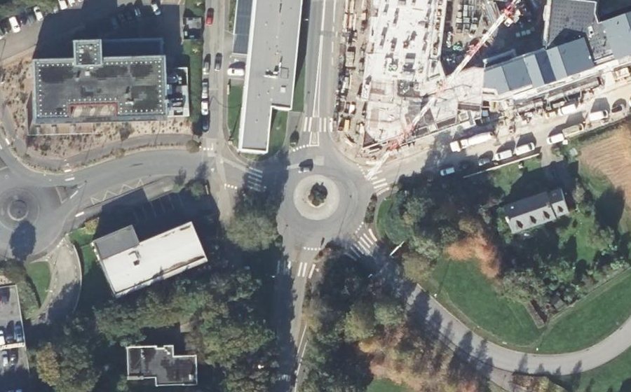 Vue aérienne du Rond-Point Louis Lichou