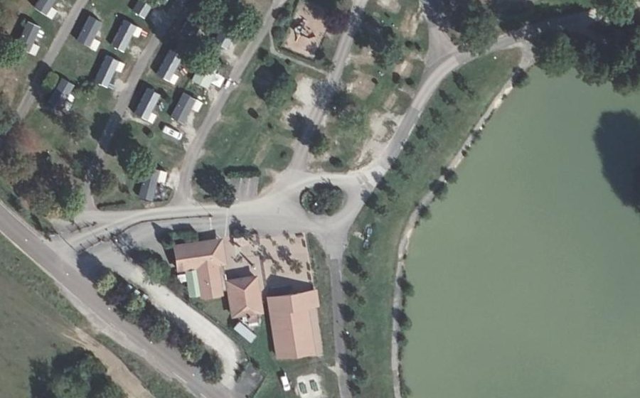 Vue aérienne du Rond-point anonyme n°158715721