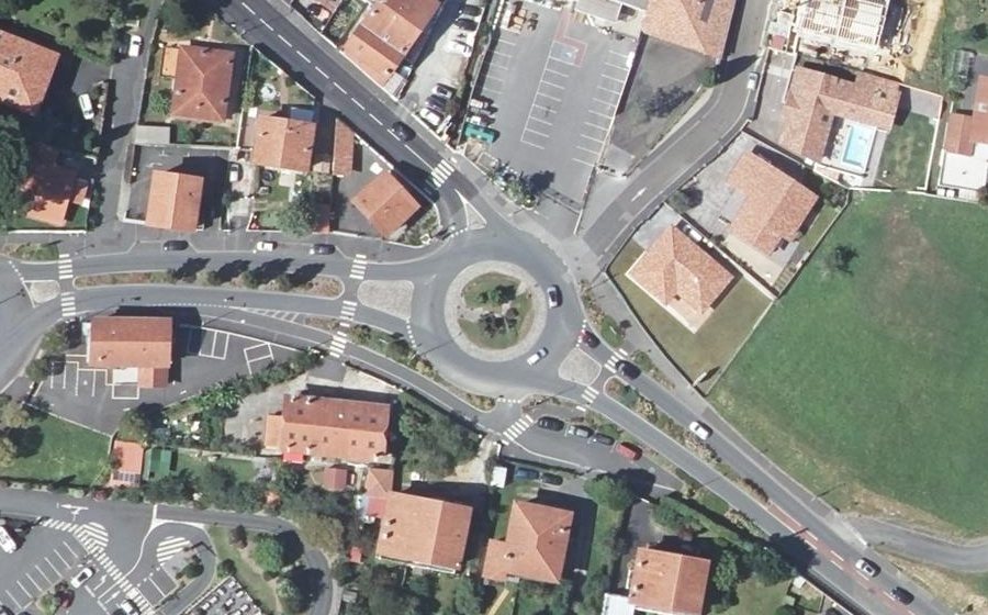 Vue aérienne du Rond-point anonyme n°159002101