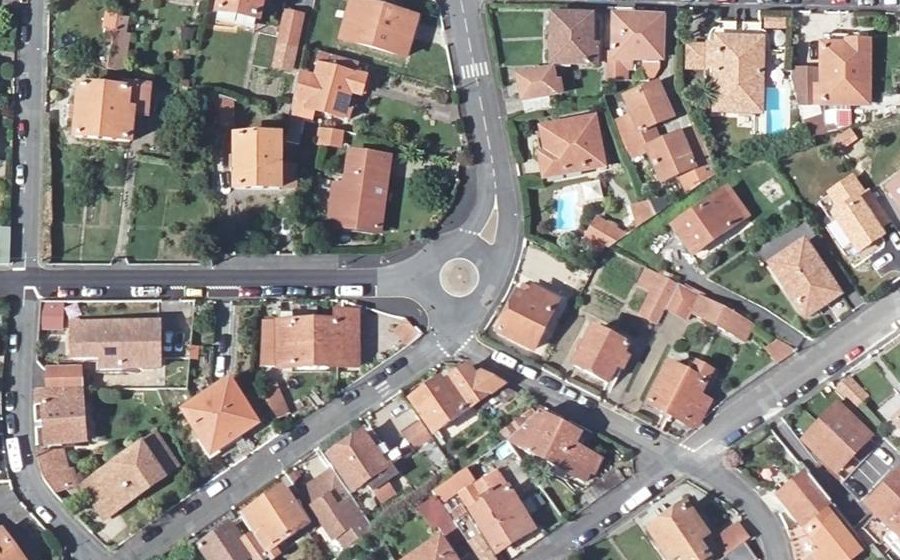 Vue aérienne du Rond-point anonyme n°159003514