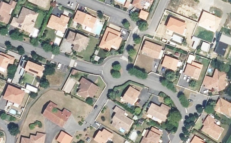 Vue aérienne du Rond-point anonyme n°159159237