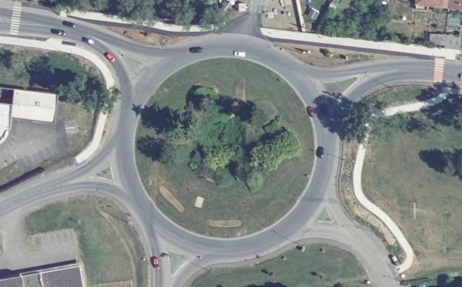 Vue aérienne du Rond-point anonyme n°15934609