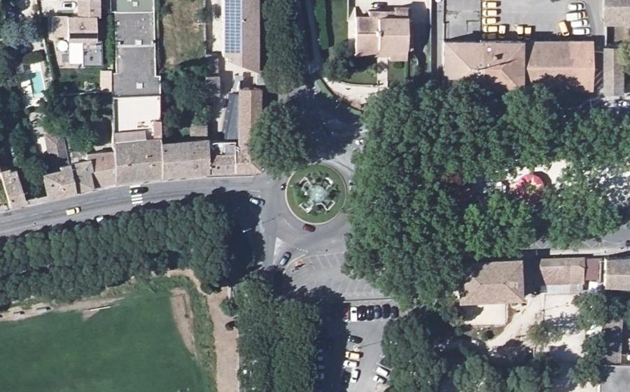 Vue aérienne du Rond-point anonyme n°15966088