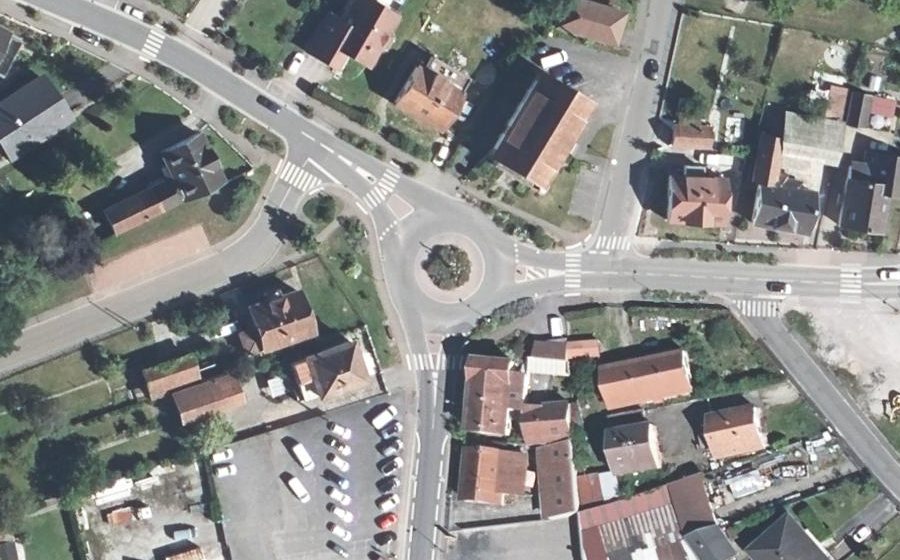 Vue aérienne du Rond-point anonyme n°15969347
