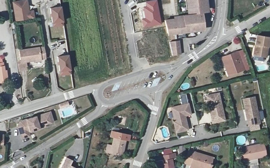 Vue aérienne du Rond-point anonyme n°160210002