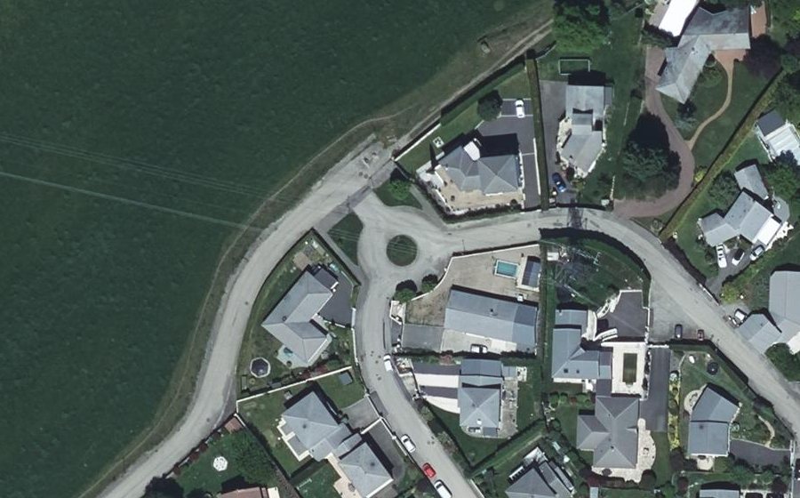 Vue aérienne du Rond-point anonyme n°160447062