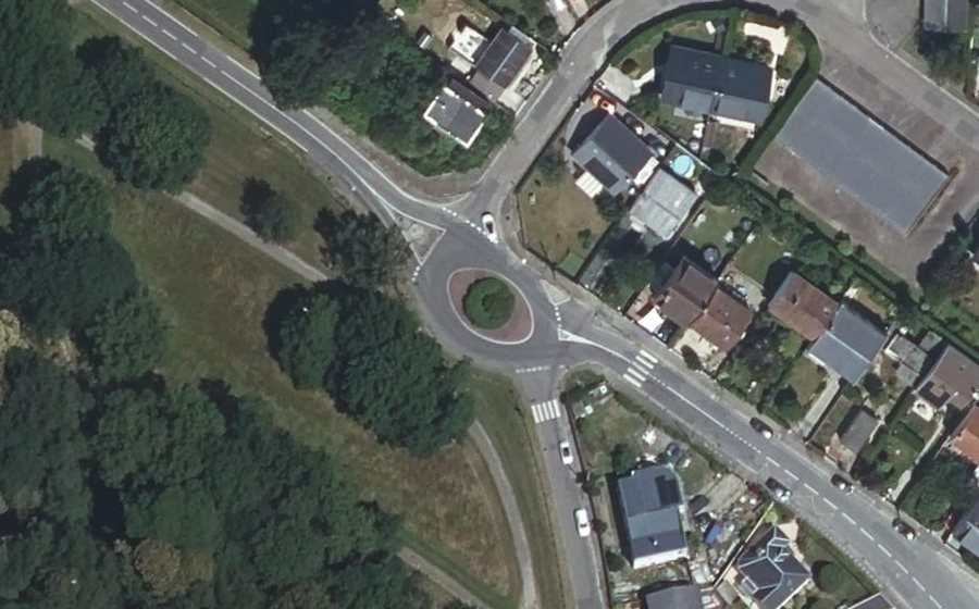 Vue aérienne du Rond-point anonyme n°16087811
